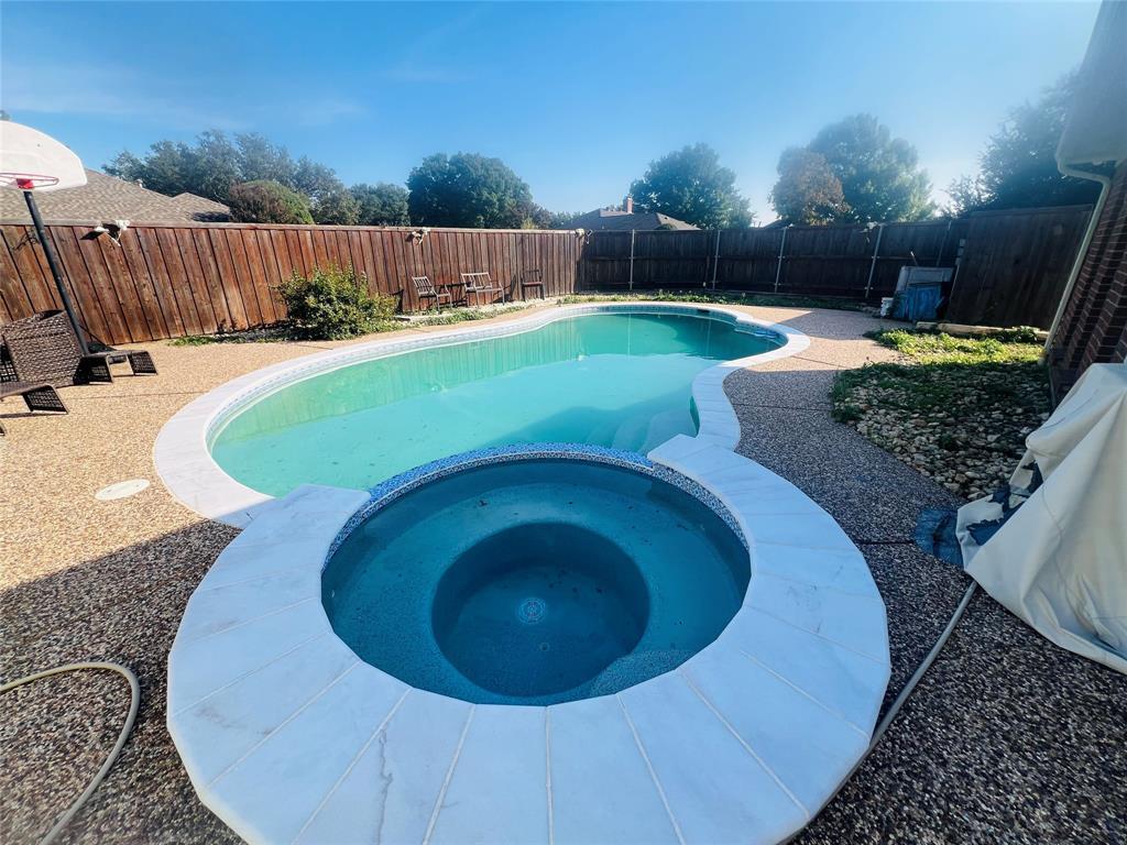 2307 Honeysuckle Drive, Richardson