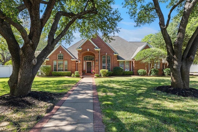 5800 Hunter Trail, Colleyville