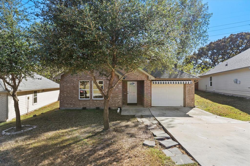 2914 Victorian Forest Drive, Dallas