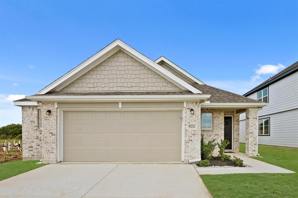 9232 Union Pacific Drive, Fort Worth