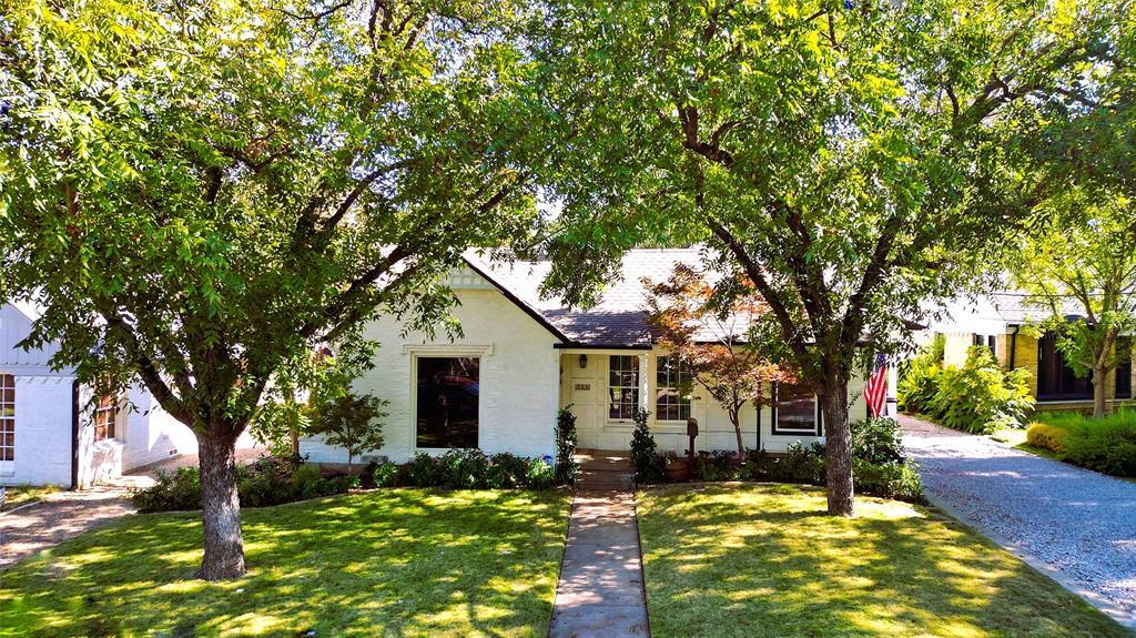 722 Tenna Loma Court, Dallas