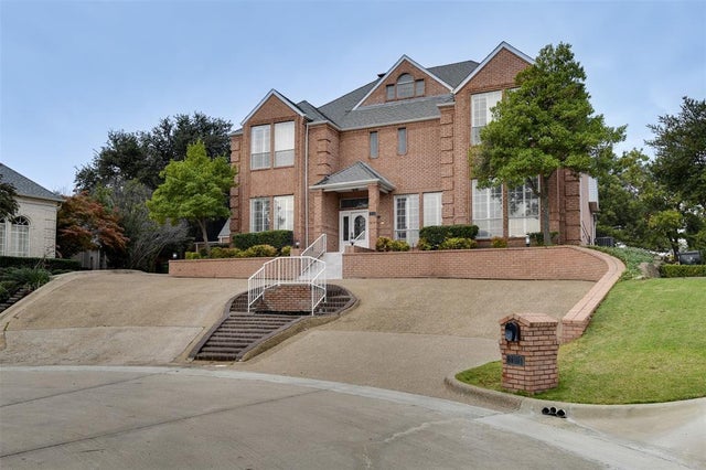 2121 Shari Lane, Garland