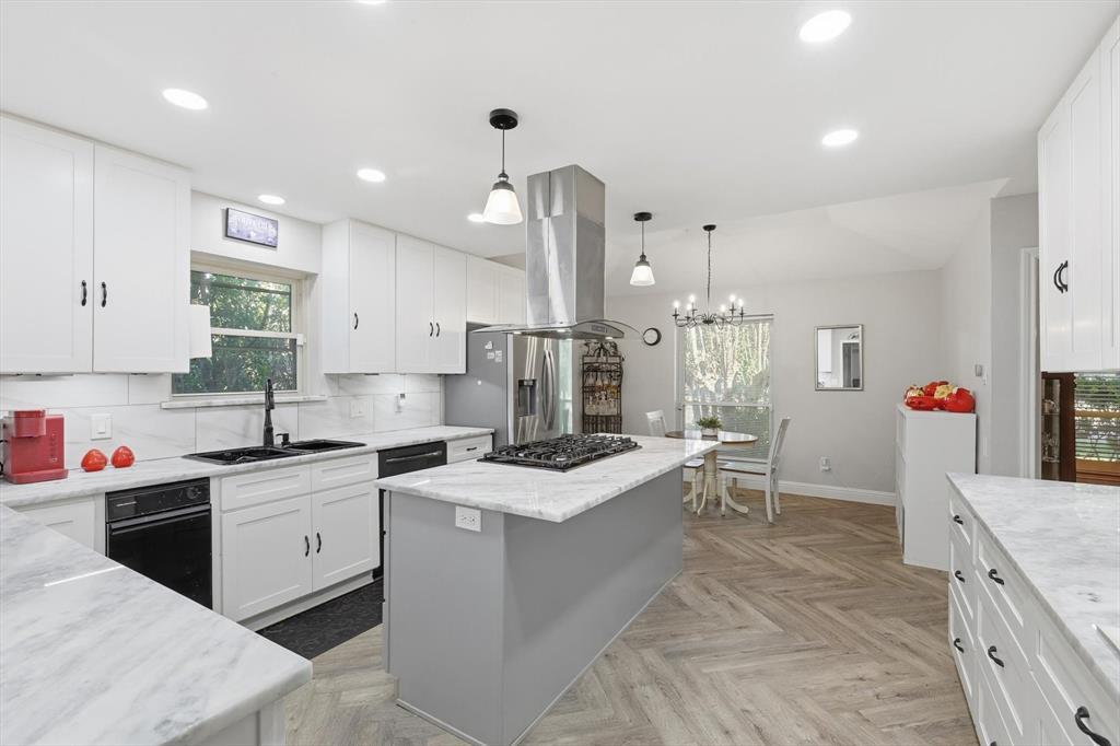 4208 Bretton Bay Circle, Dallas