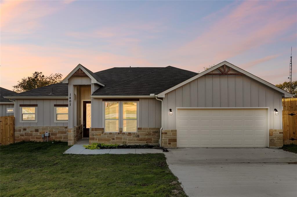 1407 N Rusk Street, Weatherford