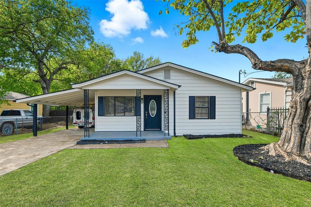 547 Helena Street, Dallas