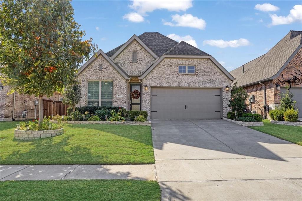 8721 Navidad Falls Drive, McKinney