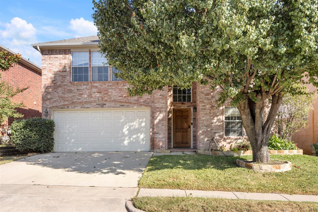 12849 Honey Locust Circle, Fort Worth