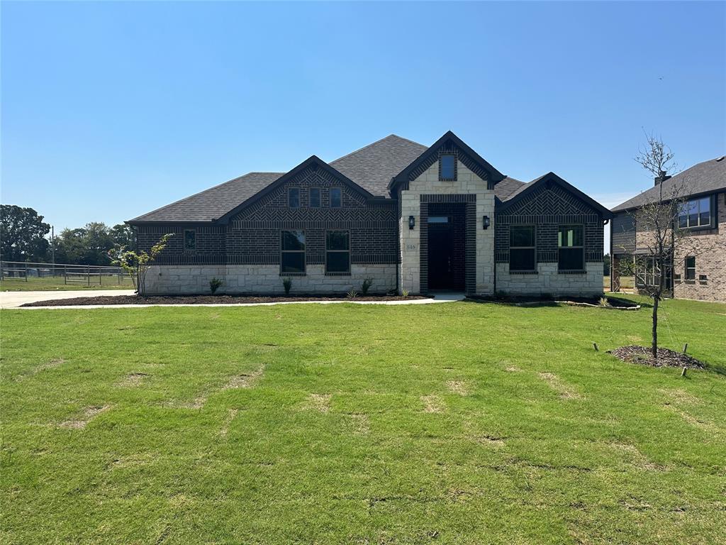 7476 West Line Road, Collinsville