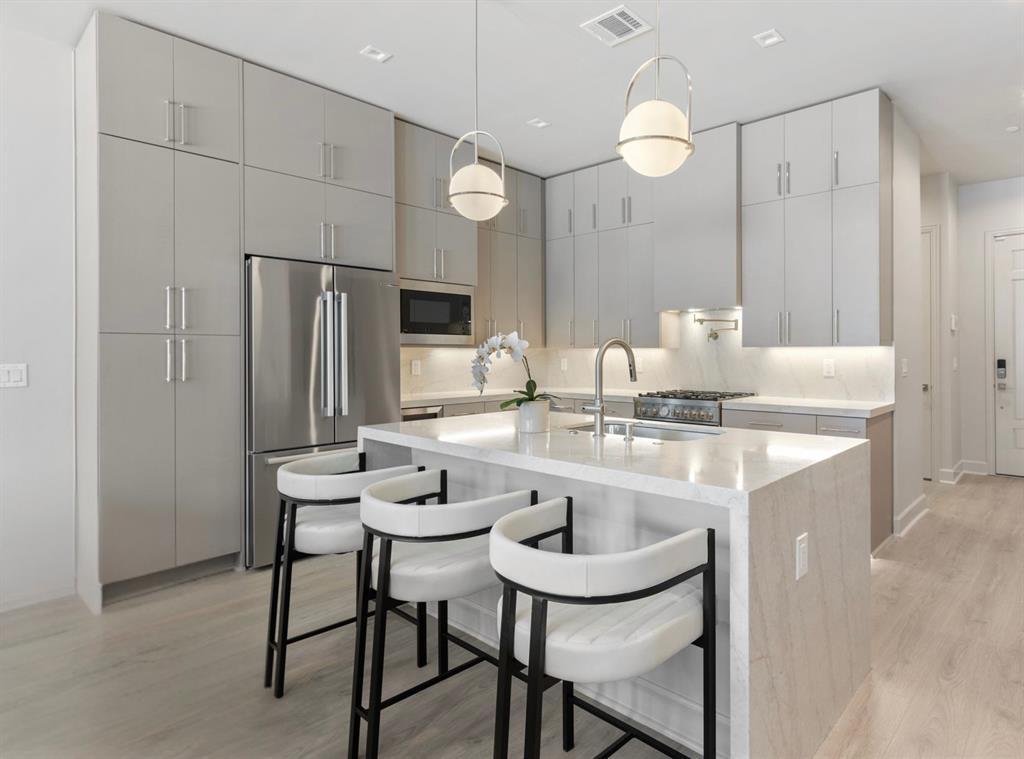 1900 S Ervay Street 410, Dallas