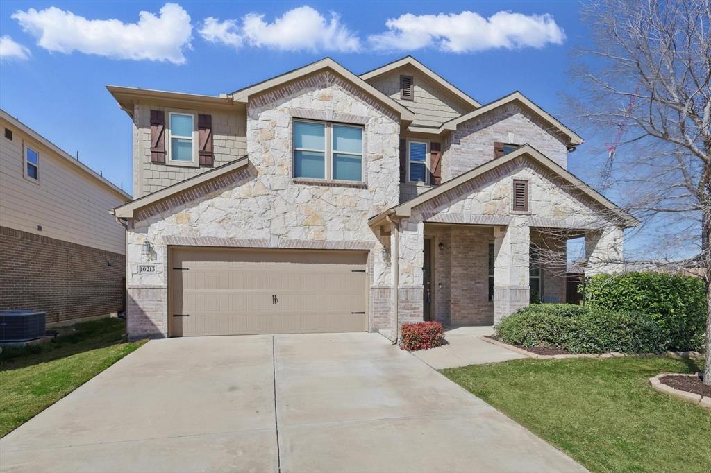 10213 Fox Grove Court, Fort Worth