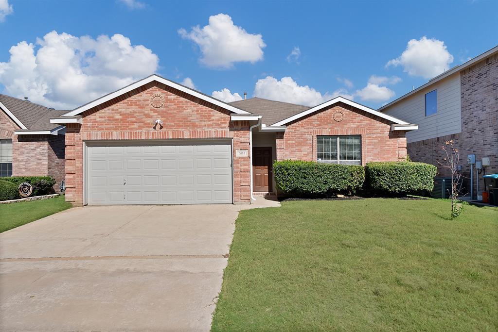 3813 Cane River Road, Fort Worth
