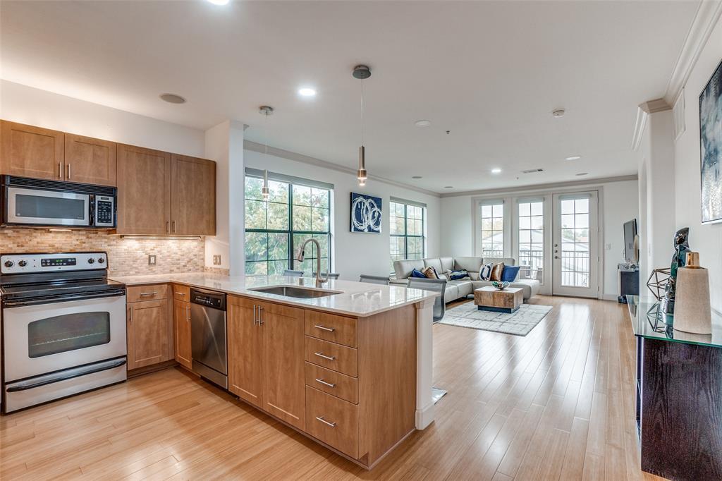 3818 Holland Avenue 309, Dallas