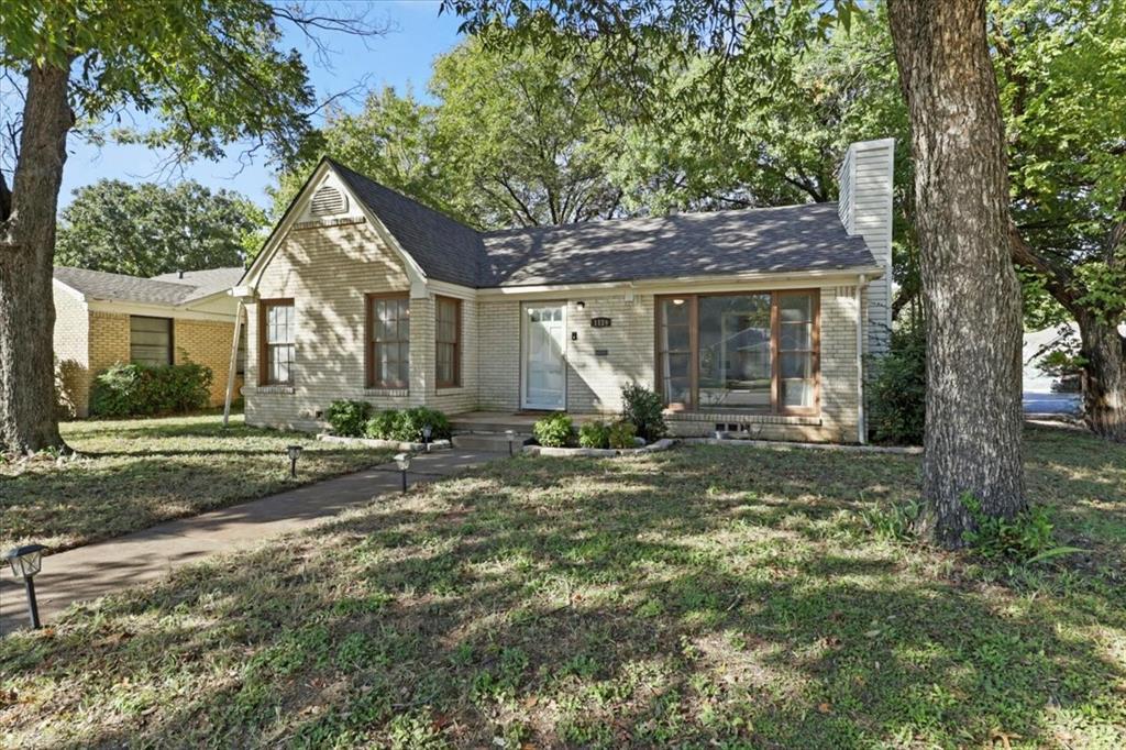 1129 N Riverside Drive, Fort Worth