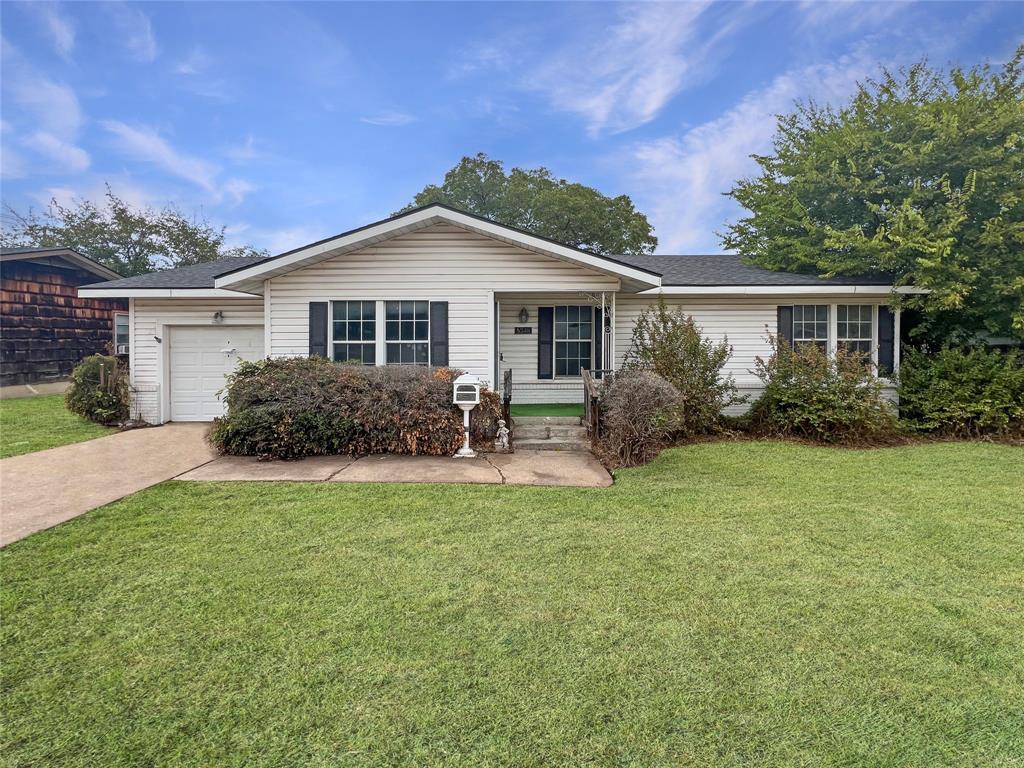 5305 Ira Street, Haltom City