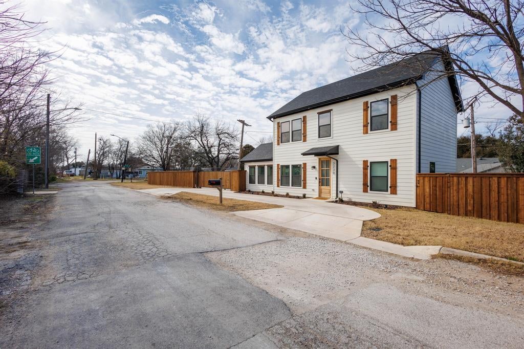 3230 6th Avenue, Fort Worth