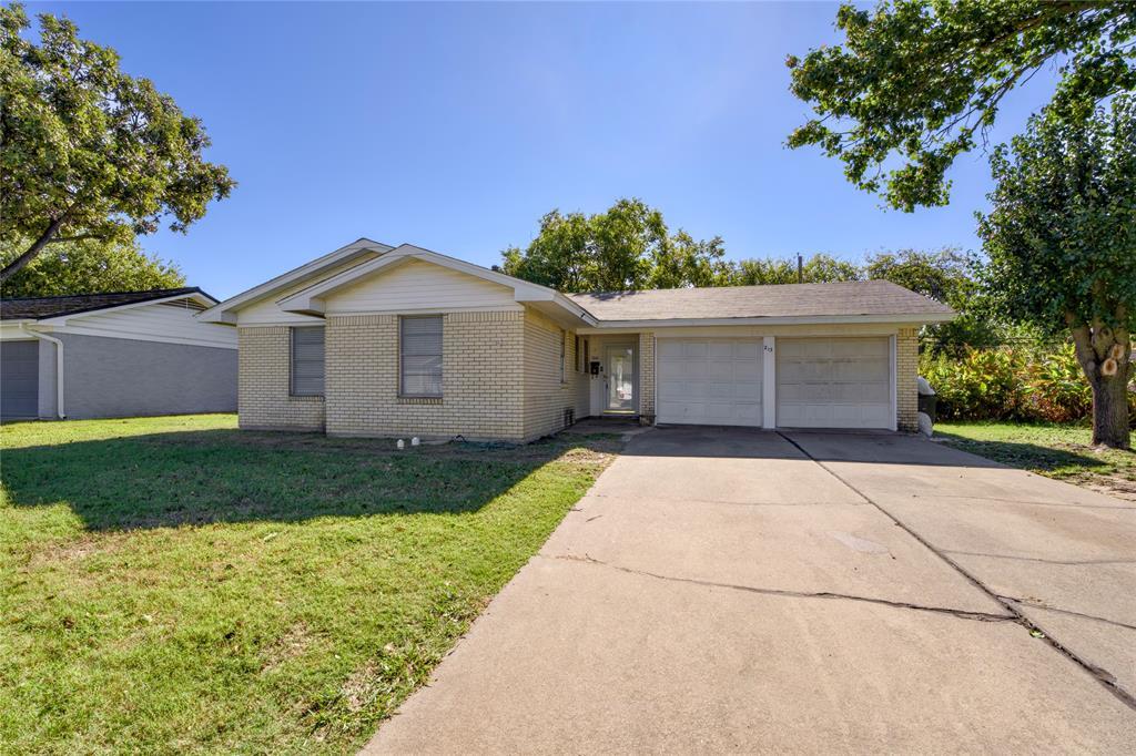 213 Murphy Road, Burleson