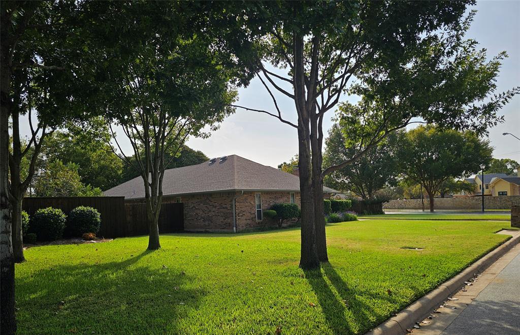 2002 Harwell Street, Grapevine