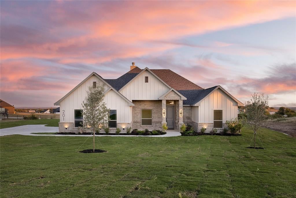 201 Oak Meadow Lane, Weatherford