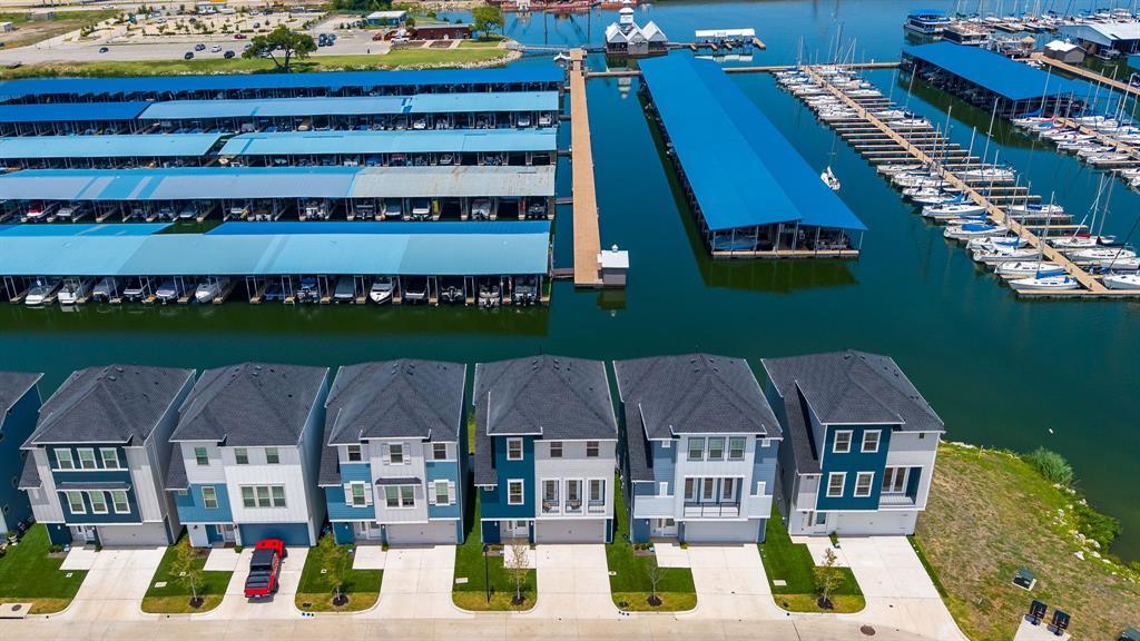 9303 Easy Street, Rowlett