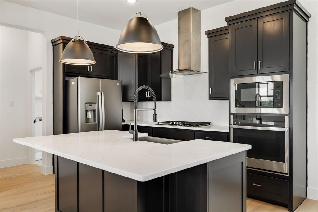 9303 Easy Street, Rowlett