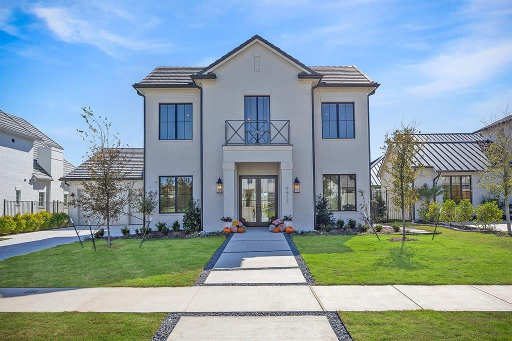 9613 Latour Lane, Fort Worth