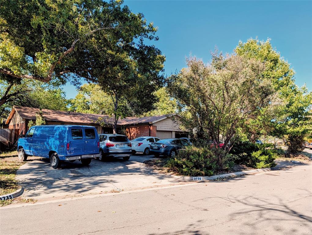 3735 N Hills Drive, North Richland Hills