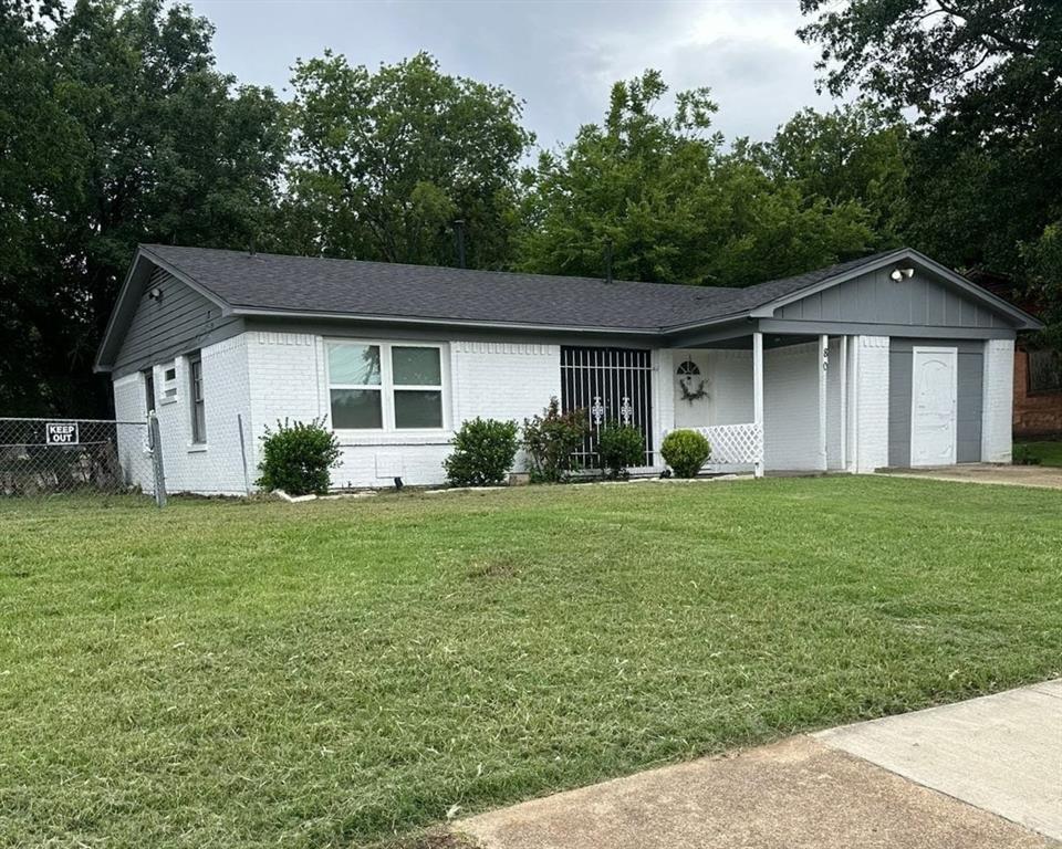 806 Clearwood Drive, Dallas