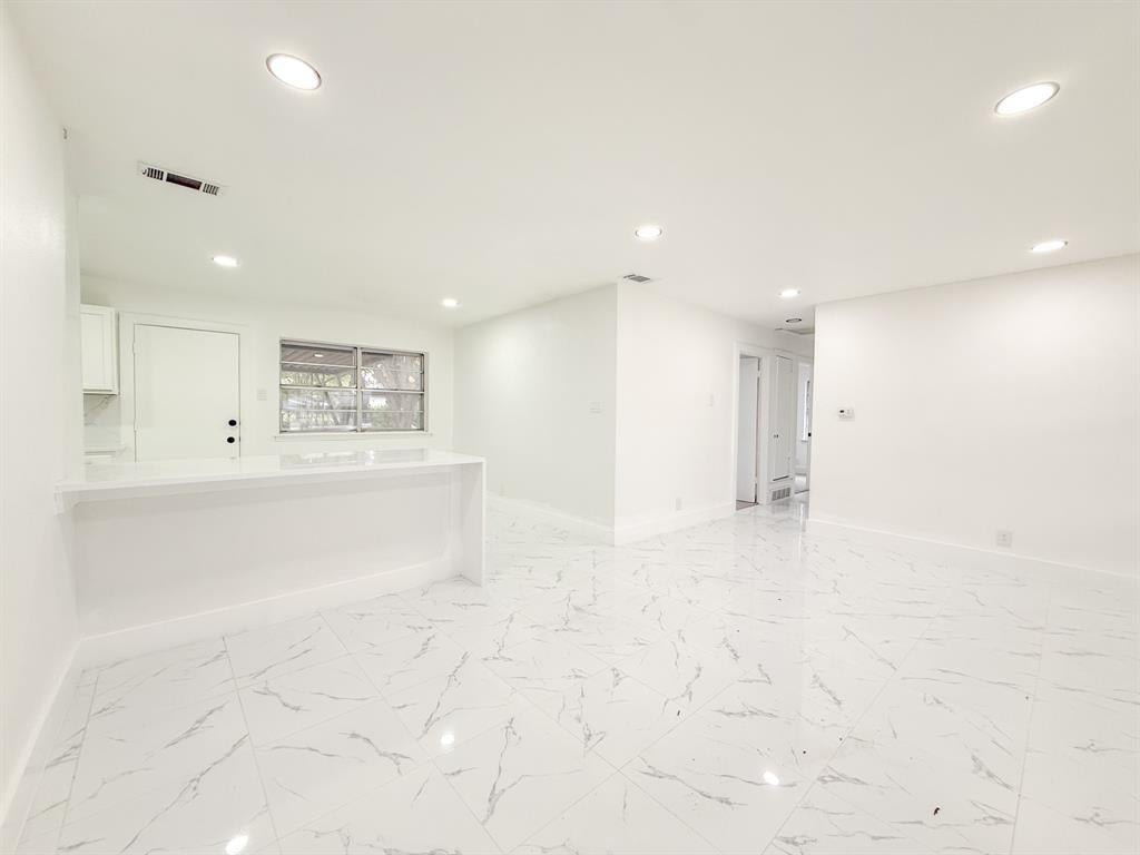 1839 Burning Tree Lane, Carrollton