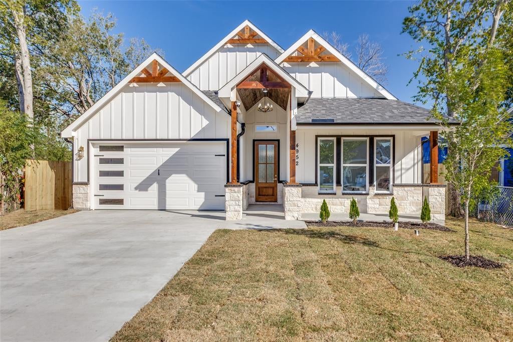 4952 Melodylane Street, Fort Worth