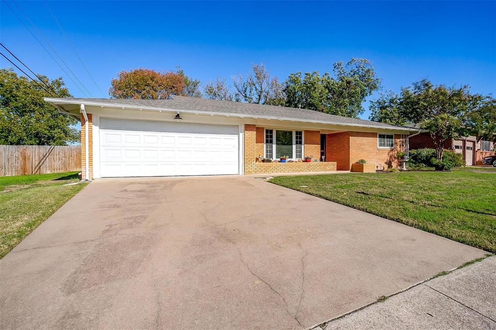 5805 Circular Drive, North Richland Hills