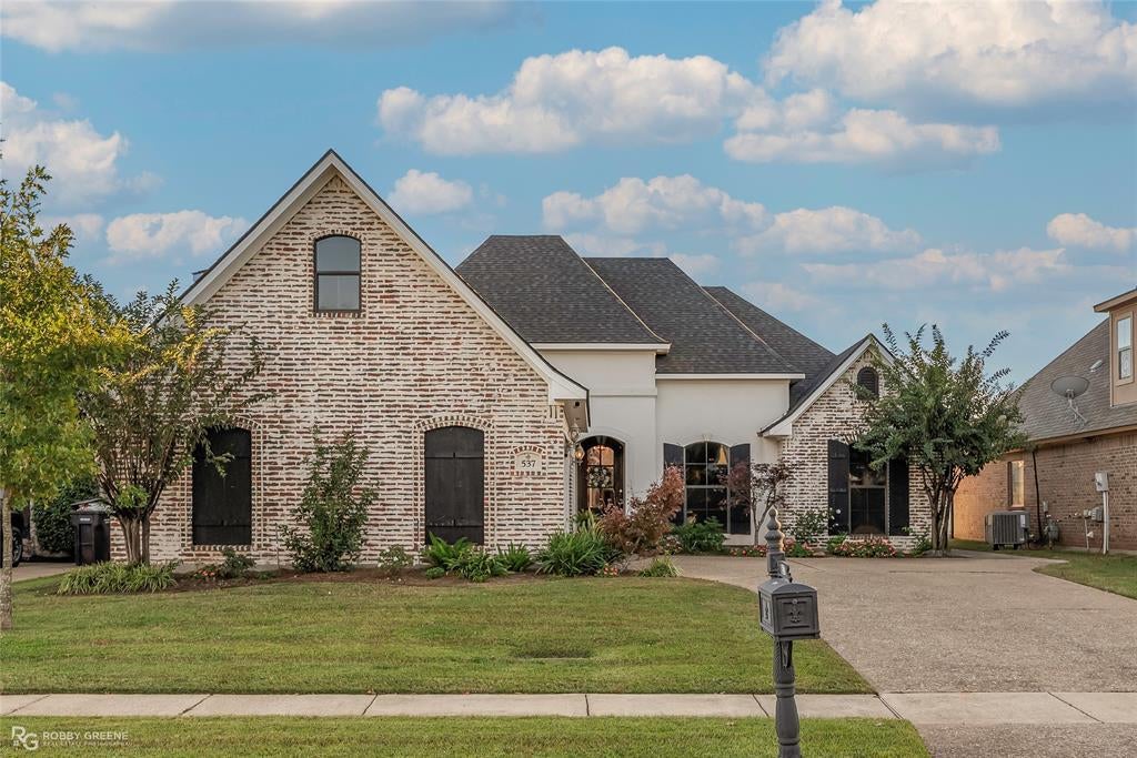 537 Chinquipin Drive, Bossier City