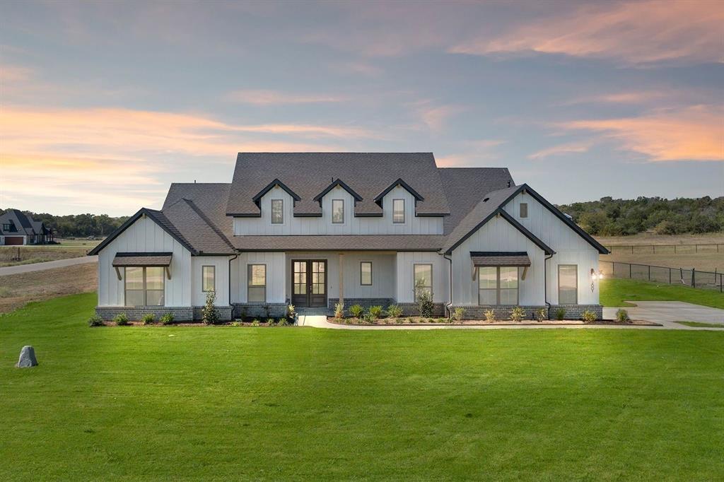 2001 Veal Circle, Springtown