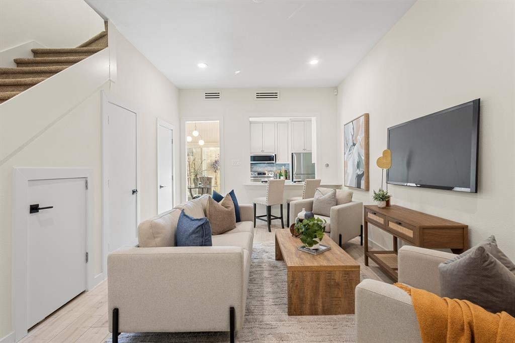 2806 Knight Street 103, Dallas