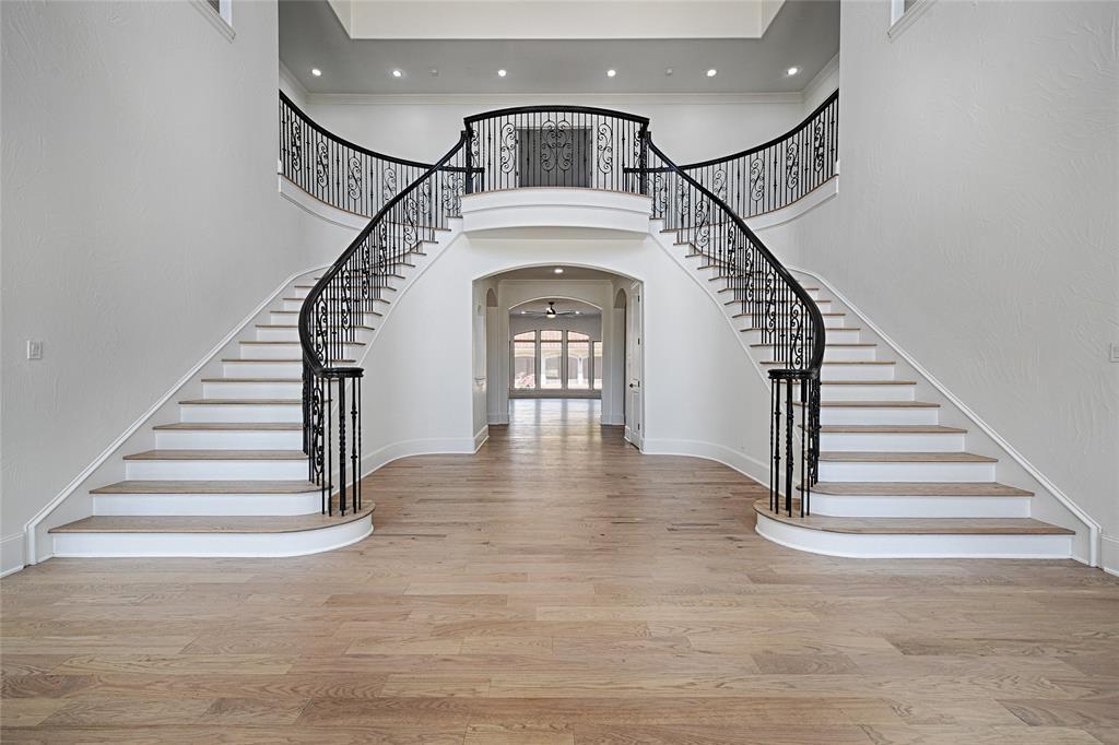 6301 Churchill Way, Dallas