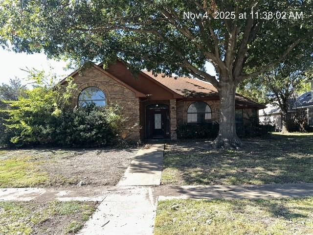 2117 Rolling Oak, Garland