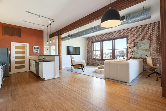 2502 Live Oak Street 338, Dallas