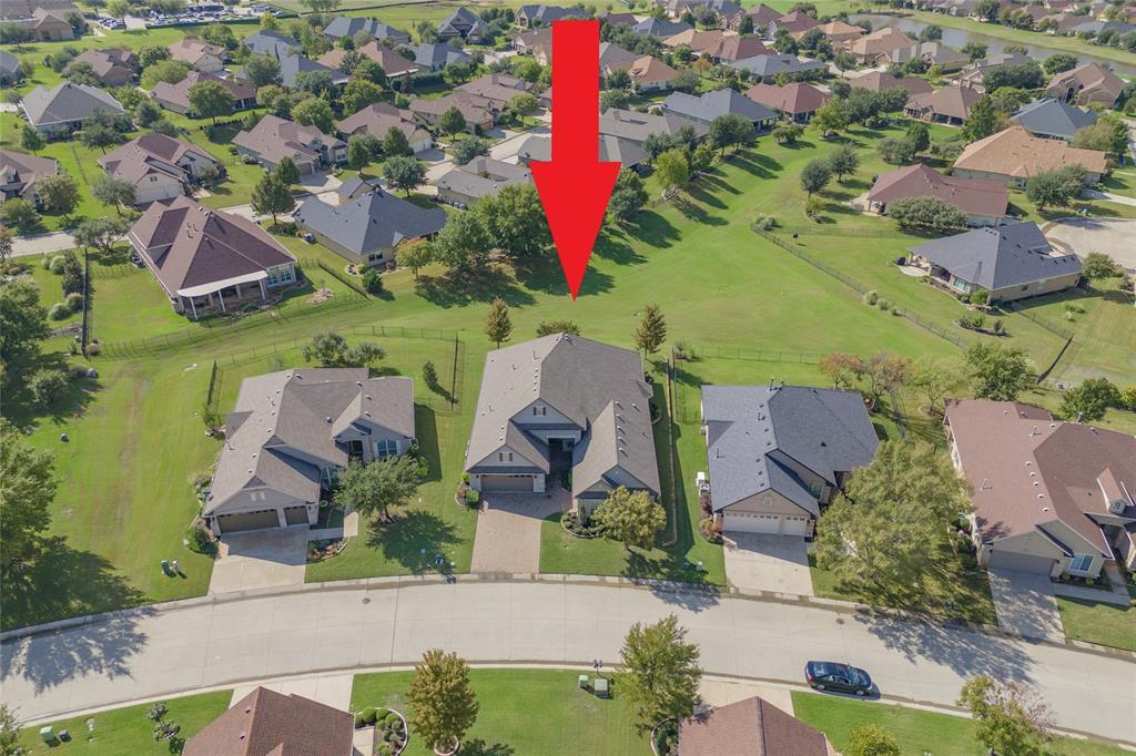 8800 Sarasota, Denton