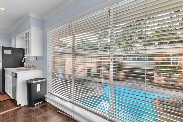 6140 Bandera Avenue, Dallas