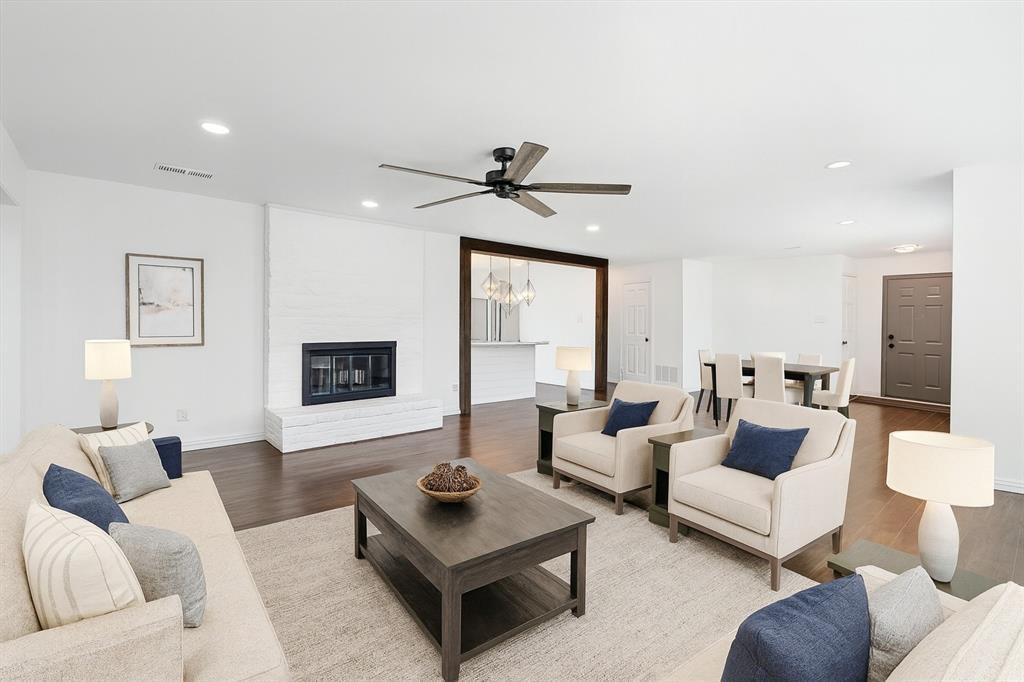 2201 Jamestown Court, Carrollton