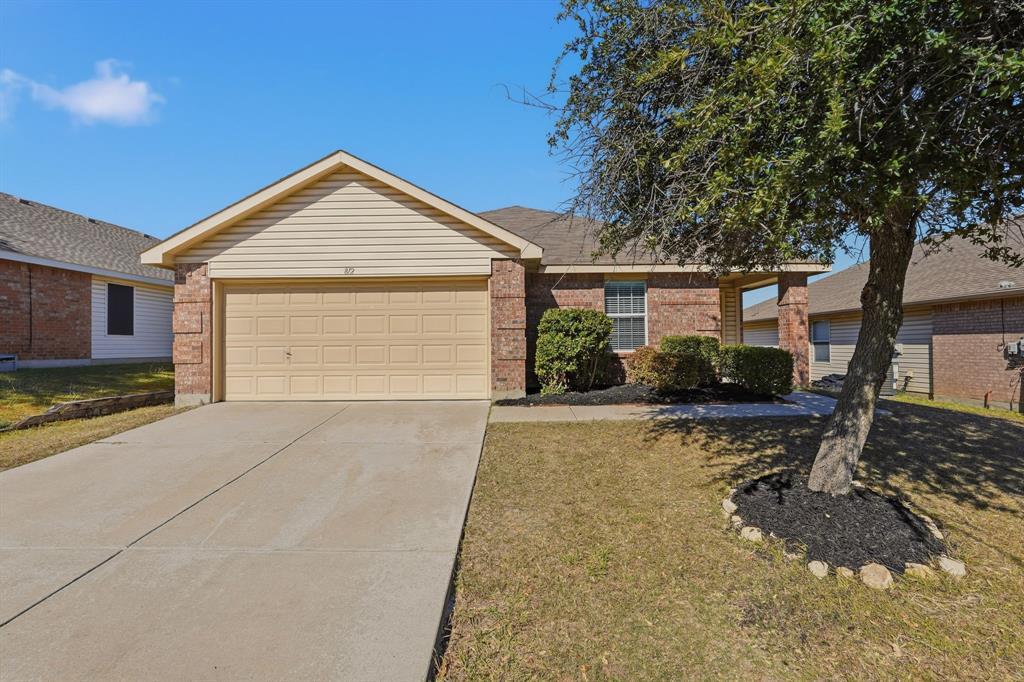 812 Poncho Lane, Fort Worth