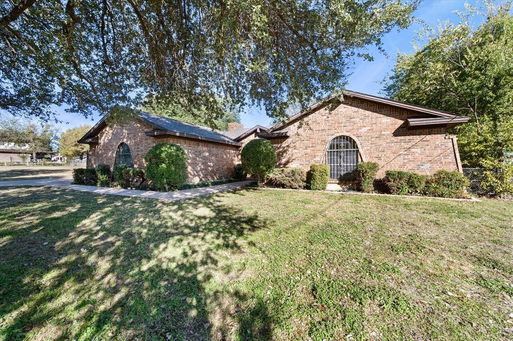 6208 S Ridge Road, Fort Worth