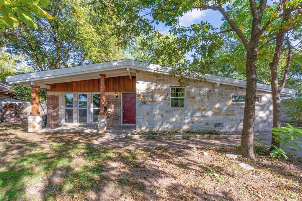 1912 S Harvard Street, Irving