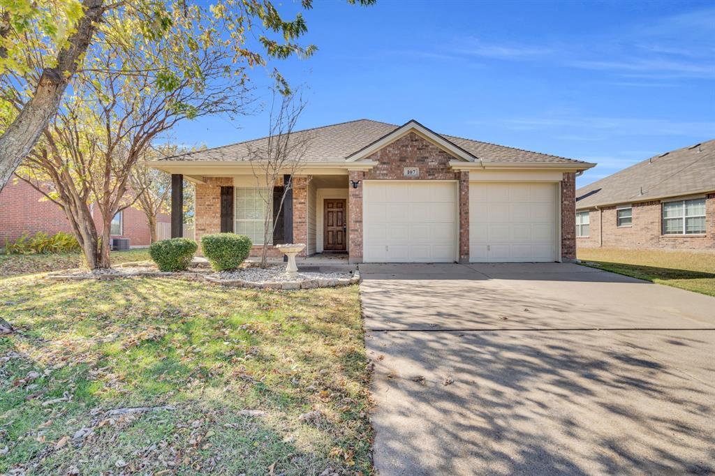 107 Fallen Rock Drive, Waxahachie