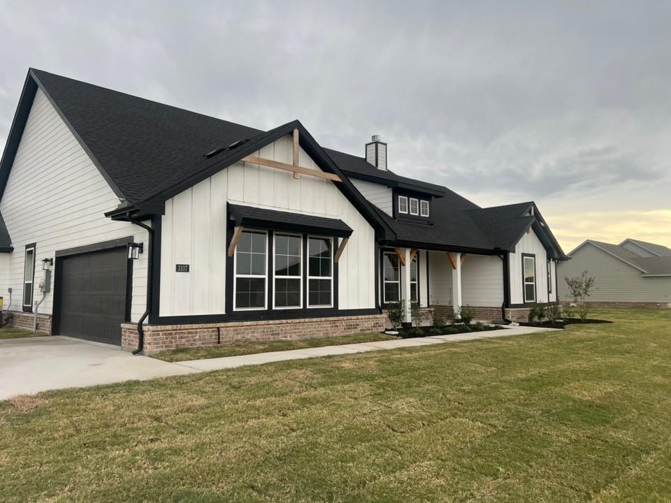 3107 White Oak Road, Oak Ridge