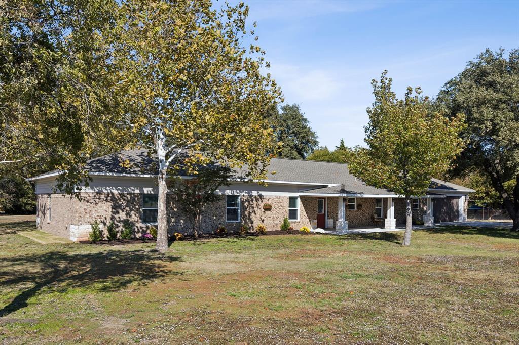 1403 Lakeview Drive, St. Paul