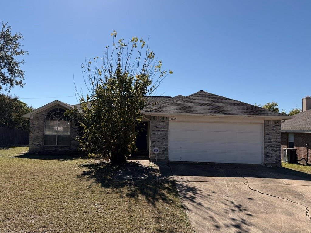 4812 Dax Drive, Fort Worth