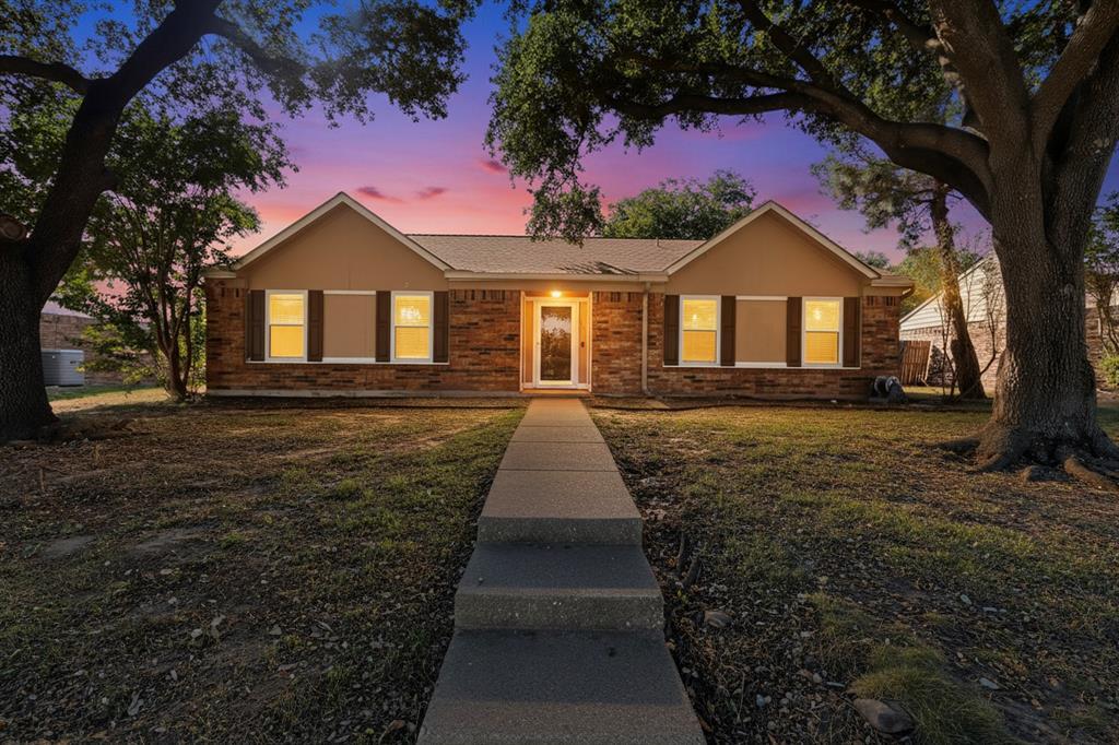 931 Mapleleaf Lane, Coppell