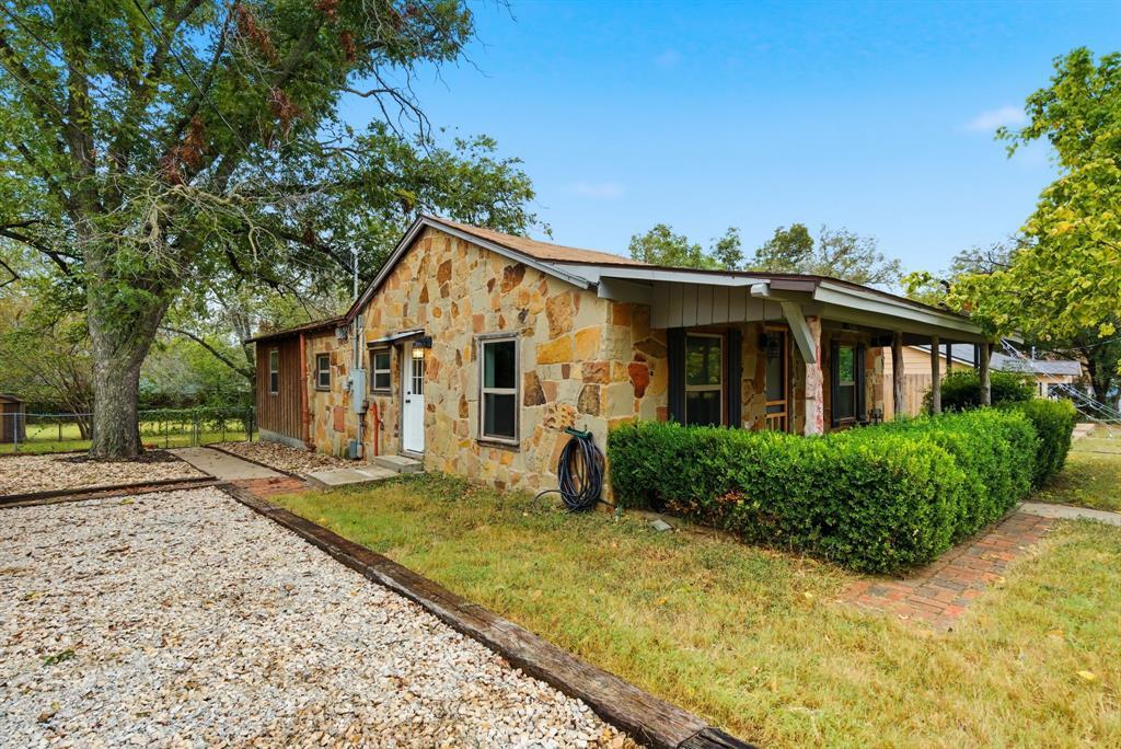 905 S Lamar Street, Weatherford