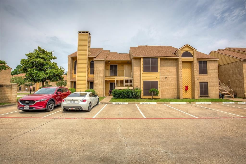 5825 Marvin Loving Drive 204, Garland