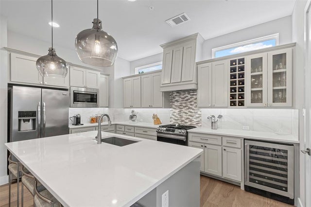 2741 Merrimac Street 101, Fort Worth